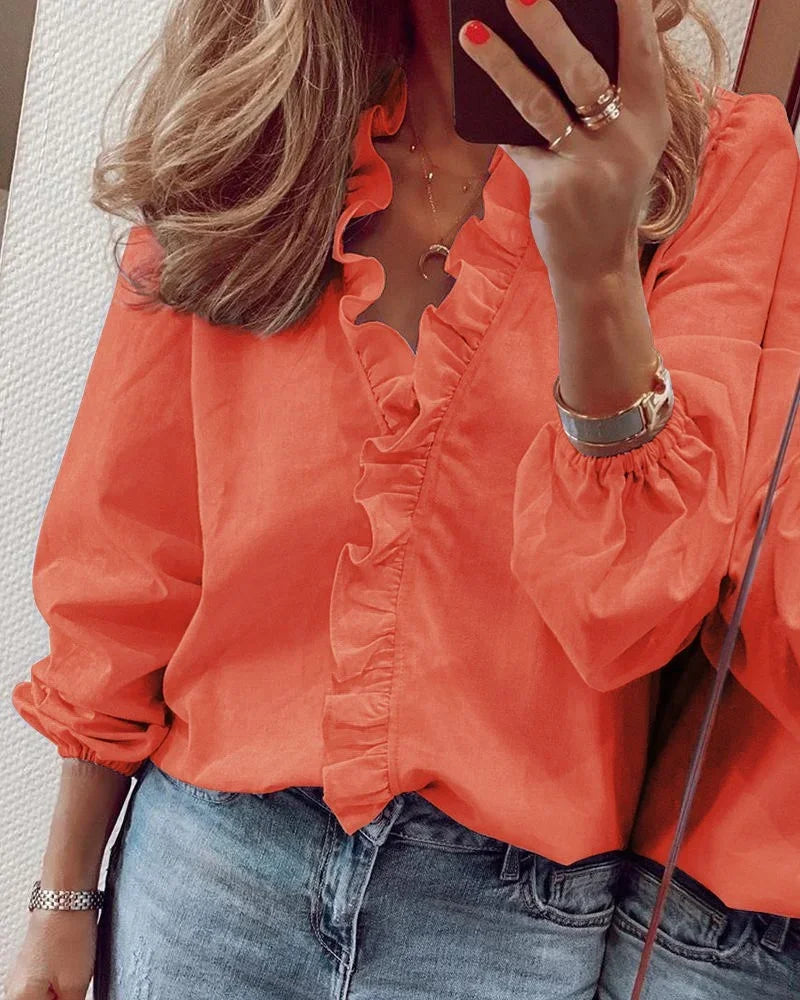Dam Blus | Trendig Volang | Knappdetalj