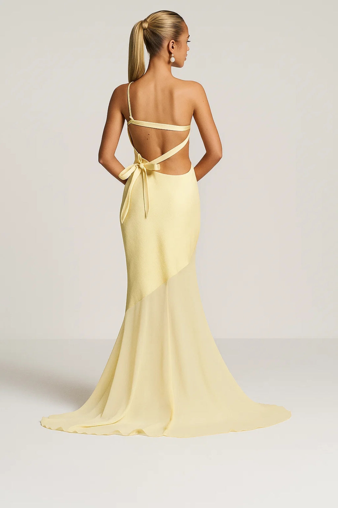 Dam Klänning | Elegant Figurnära | One Shoulder